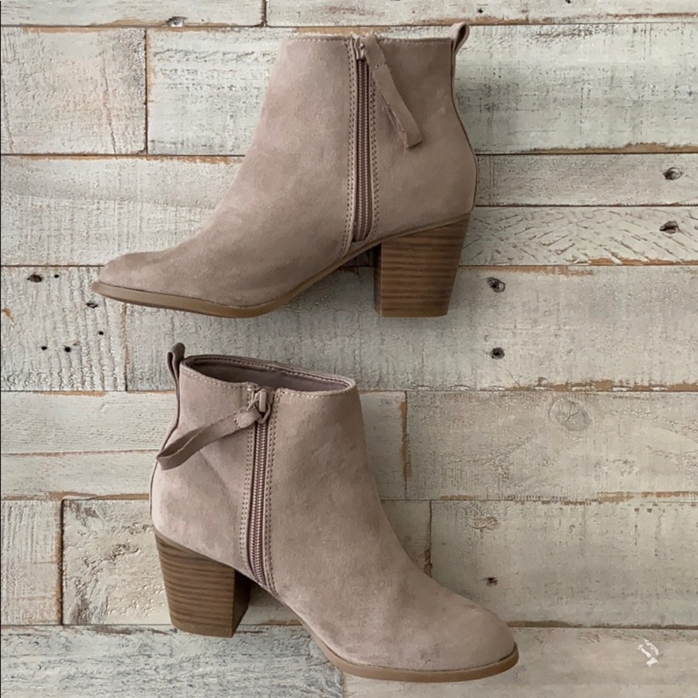Mid Ankle Boot - Picture 2 of 6